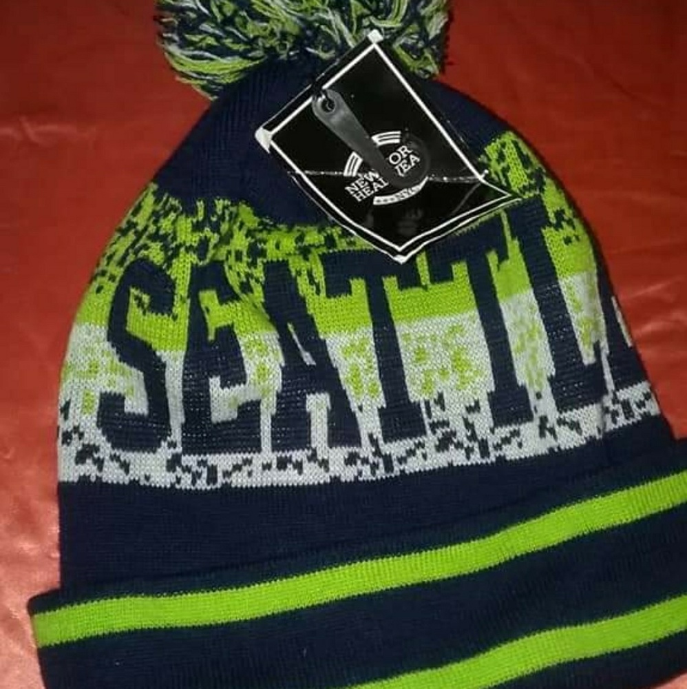 Hat - Picture 2 of 4